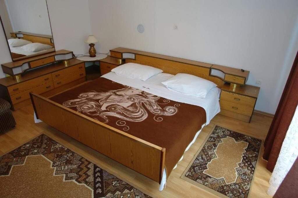 Apartments Nikolina Нови Винодолски Екстериор снимка