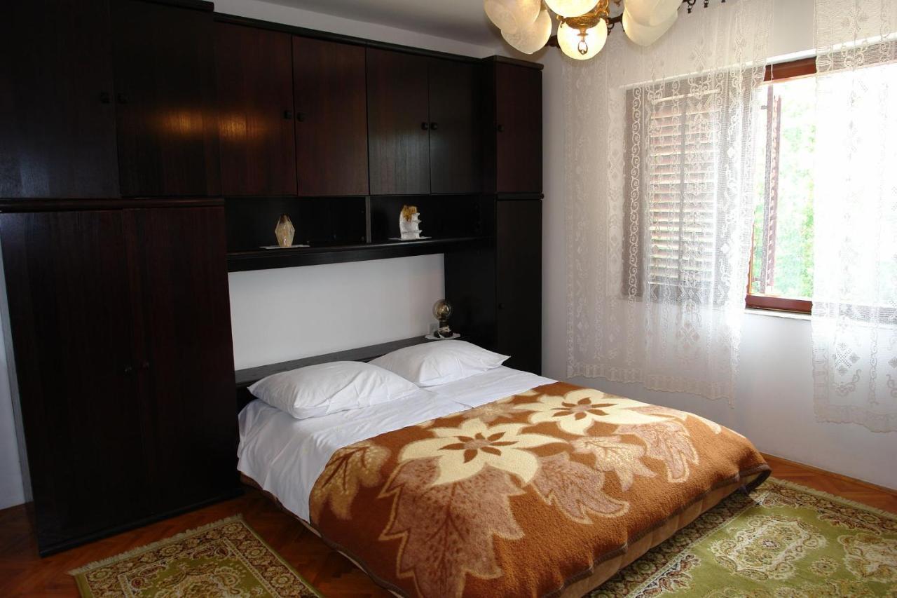 Apartments Nikolina Нови Винодолски Екстериор снимка