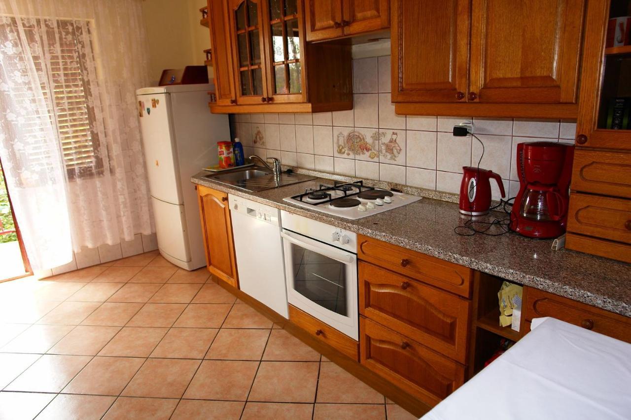 Apartments Nikolina Нови Винодолски Екстериор снимка