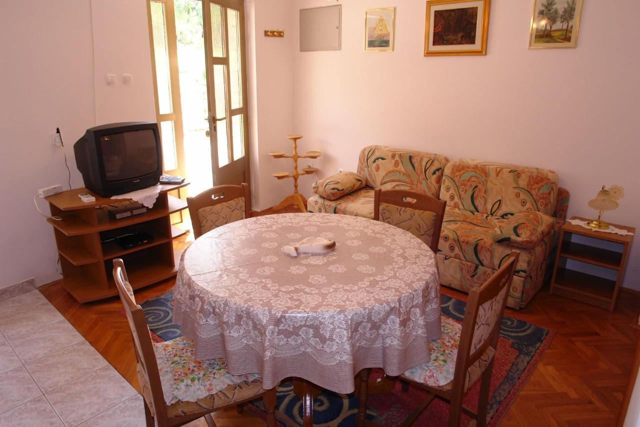 Apartments Nikolina Нови Винодолски Екстериор снимка