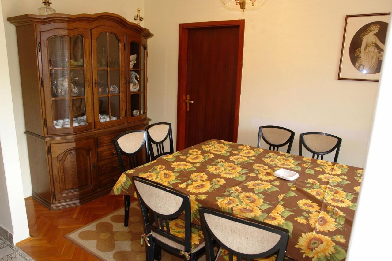 Apartments Nikolina Нови Винодолски Екстериор снимка