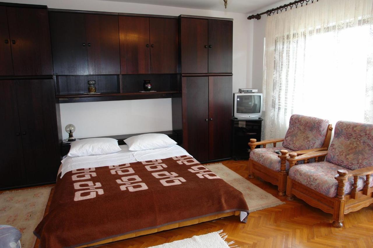 Apartments Nikolina Нови Винодолски Екстериор снимка
